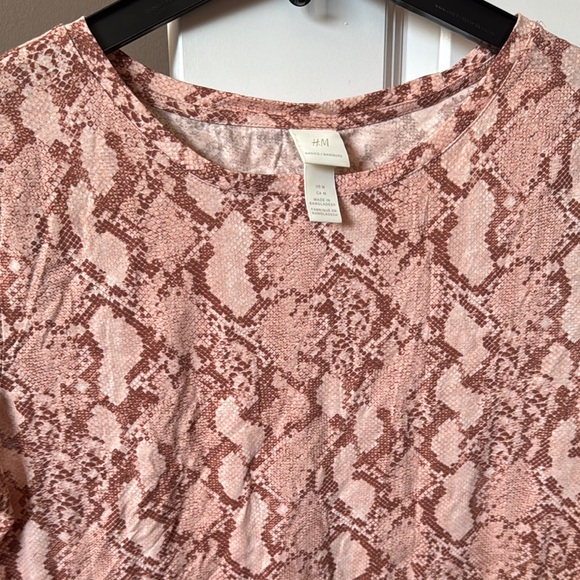 H&M Pink Graphic Crop T-Shirt - Picture 4 of 4